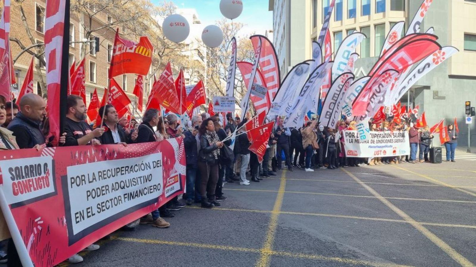 Protestes del sector financer aquest dimecres pels carrers de València