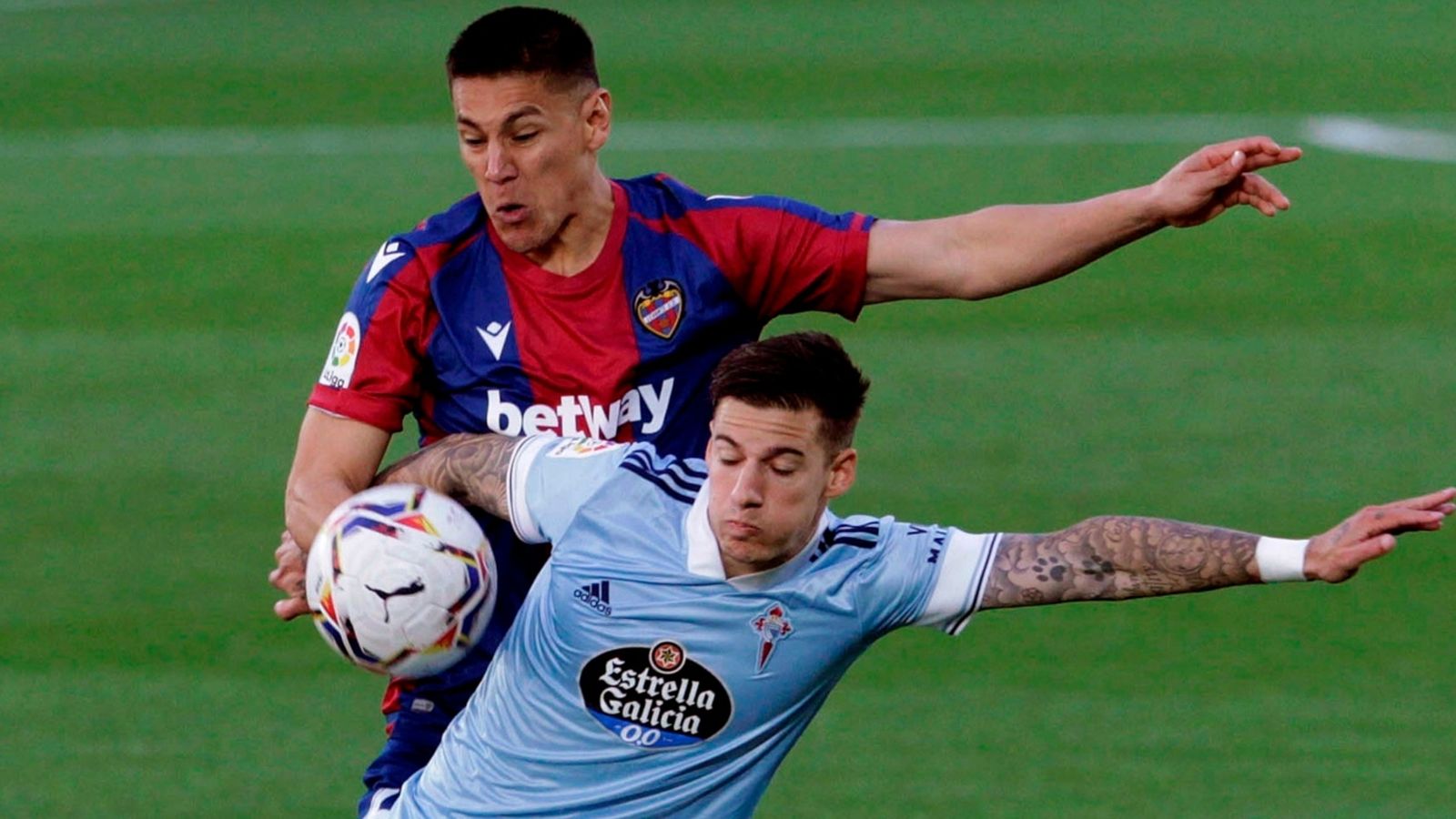 Celta - Llevant en Línia de fons