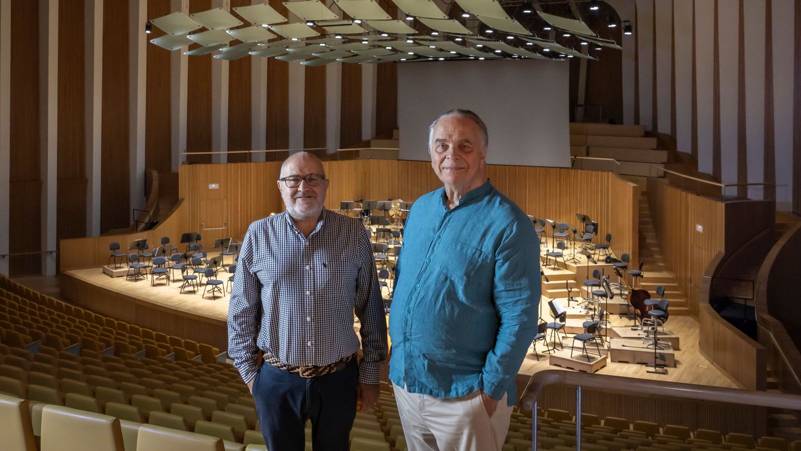 El director artístic de Les Arts, Jesús Iglesias Noriega, i el director d'orquestra Mark Elder
