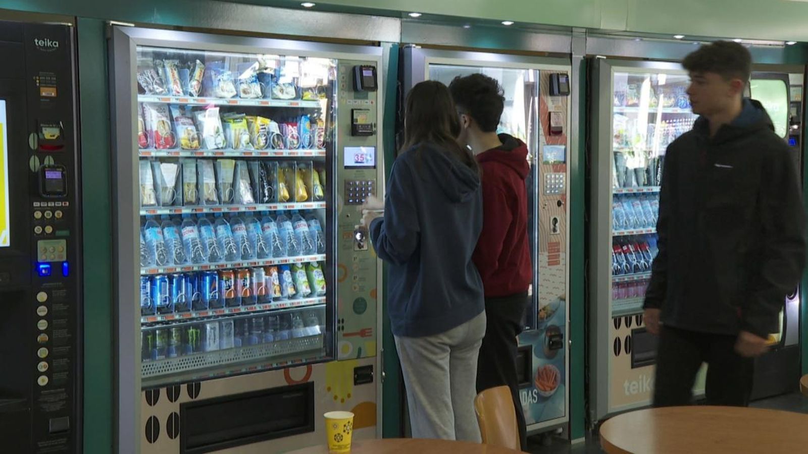 Les begudes energètiques es consumeixen en edats cada vegada més tempranes