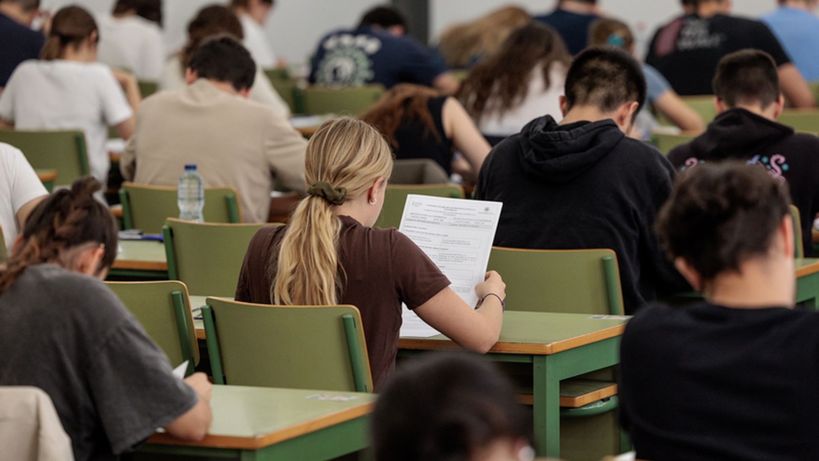 Imatge d'arxiu d'una examen de les Proves d'Accés a la Universitat
