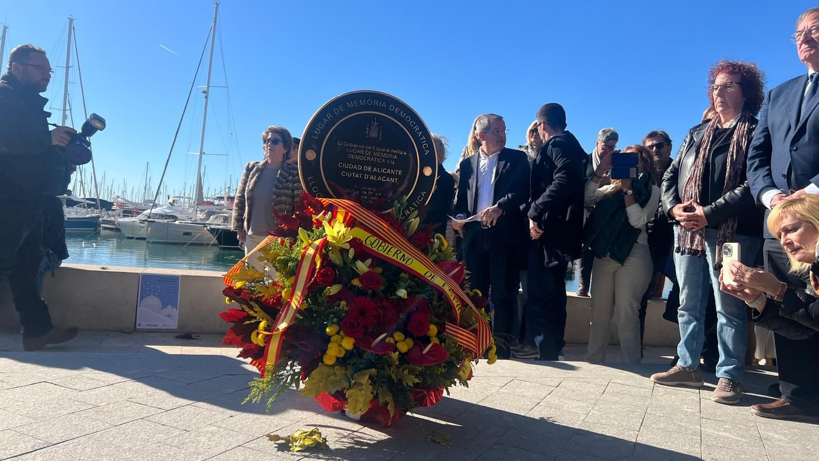 Acte d'homenatge al port d'Alacant