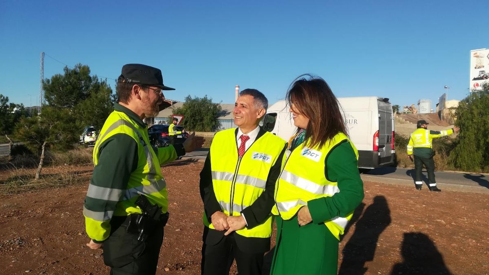 El subdelegat del govern a València, Roberto González Cachorro, ha visitat un dels controls d’alcohol i drogues