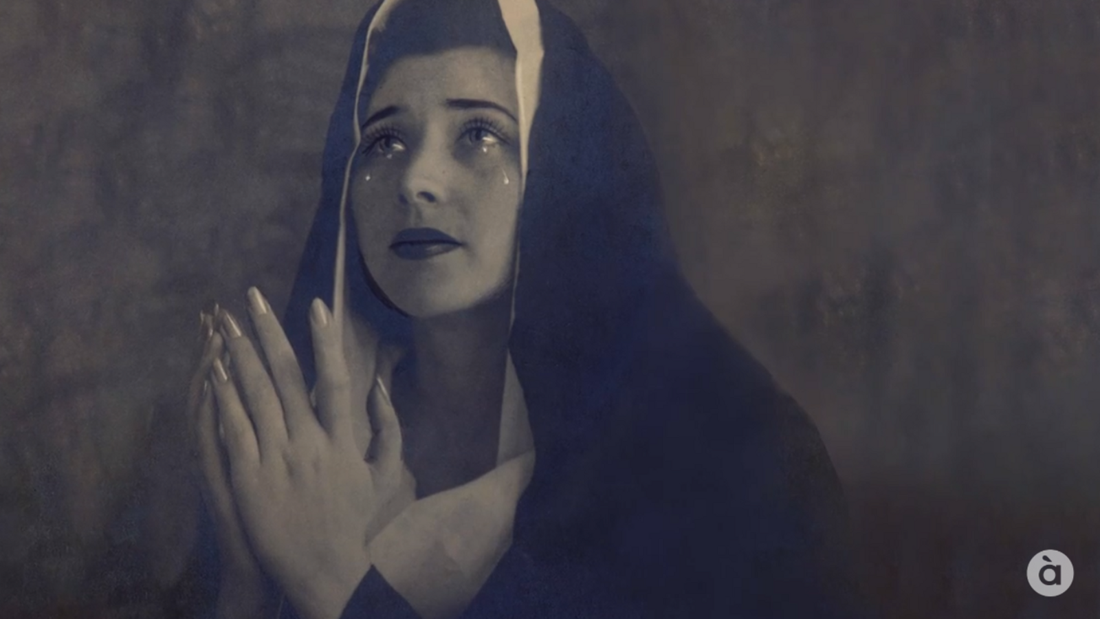 Olga Poliakoff caracteritzada de Verge