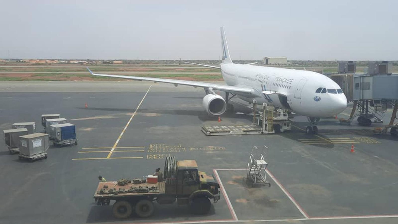 Un dels avions francesos que duu a terme les evacuacions a Níger