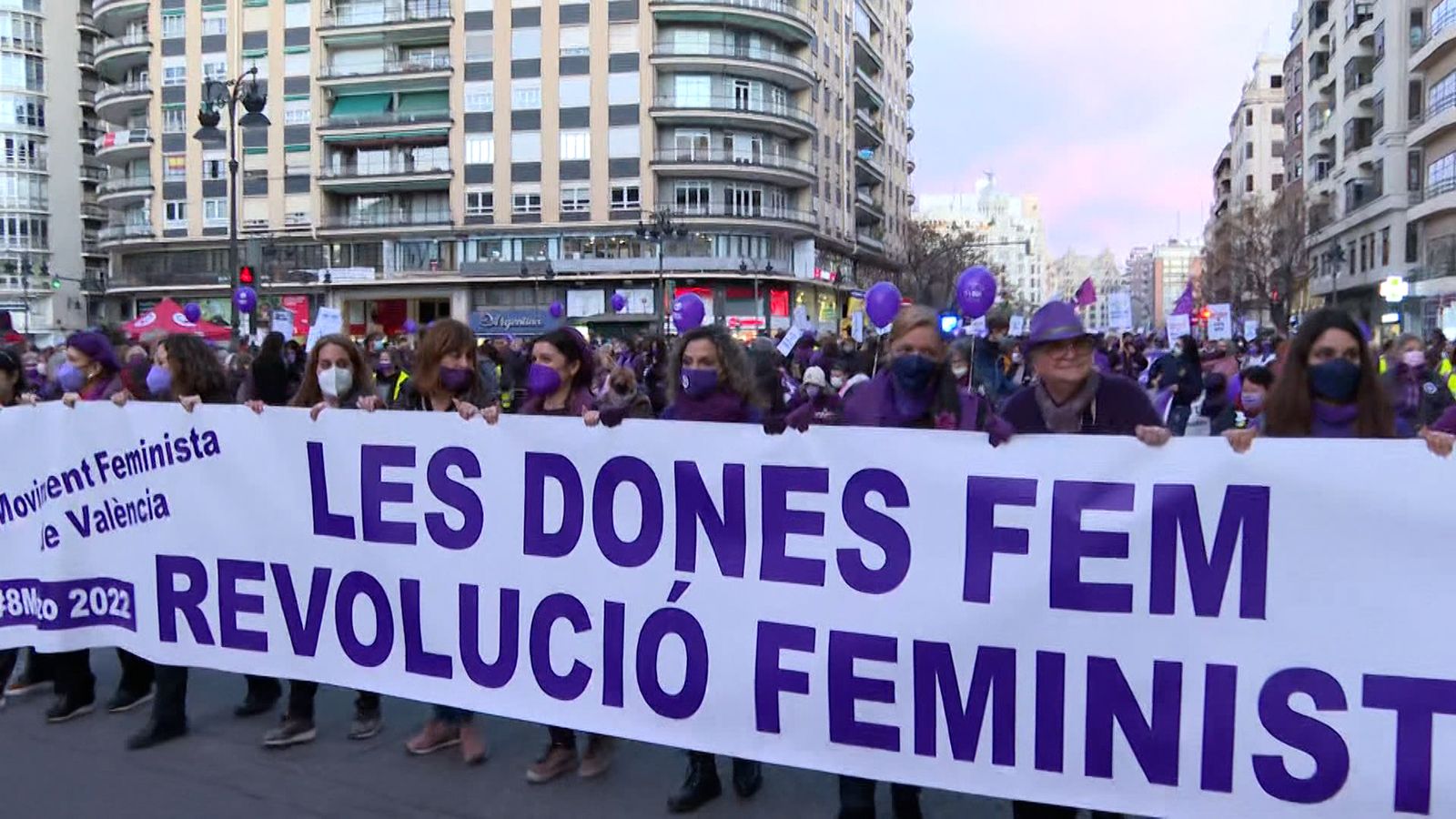 Zoom canvia aquesta setmana al dimecres per a parlar de les dones