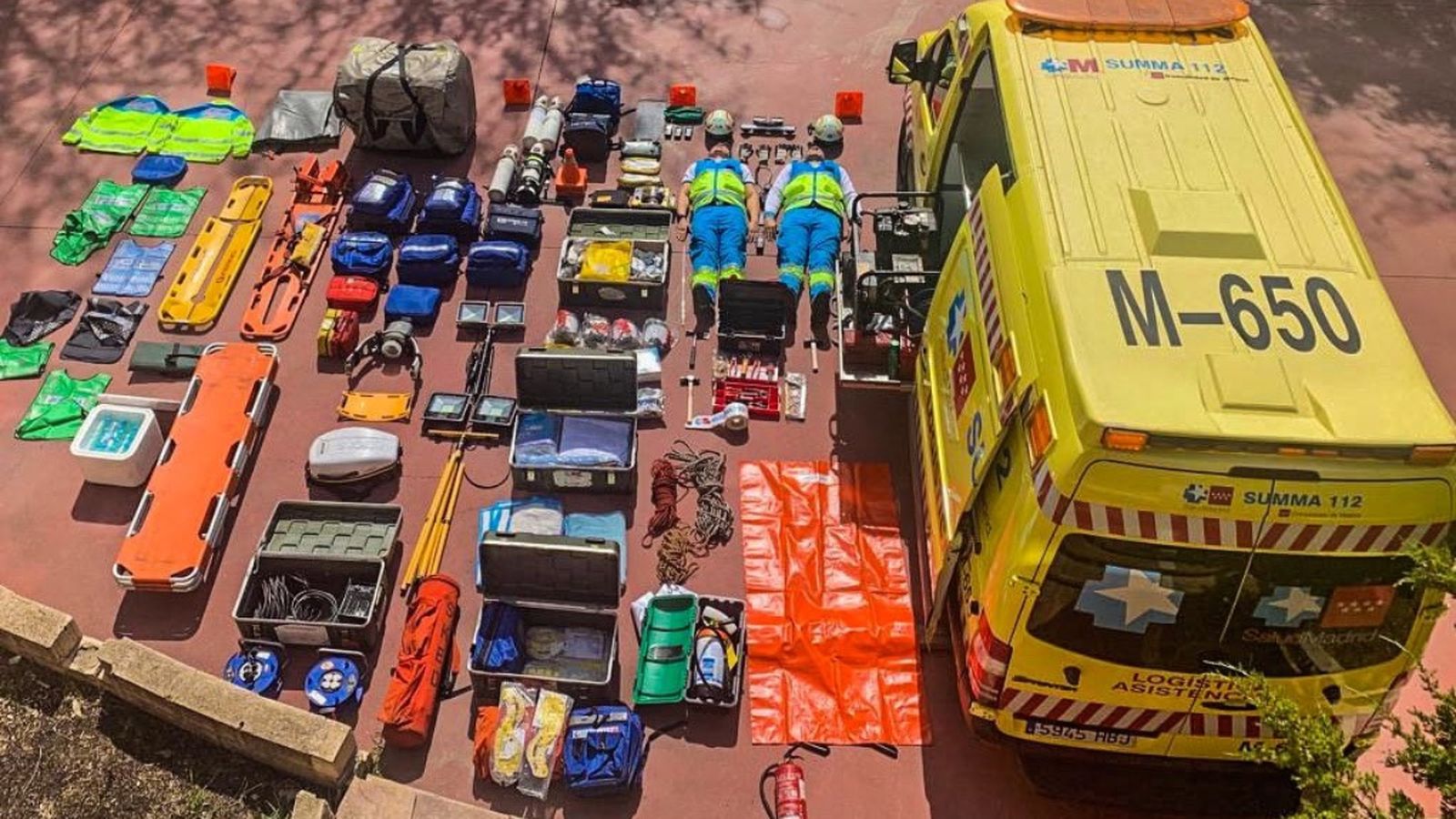 Fotografia del Summa 112 madrileny per a unir-se al repte viral #TetrisChallenge.