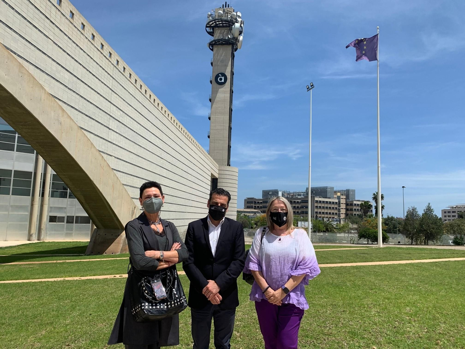 Esther Castellano (Dircom), Alfred Costa (À Punt) i Mar Iglesias (CVMC)
