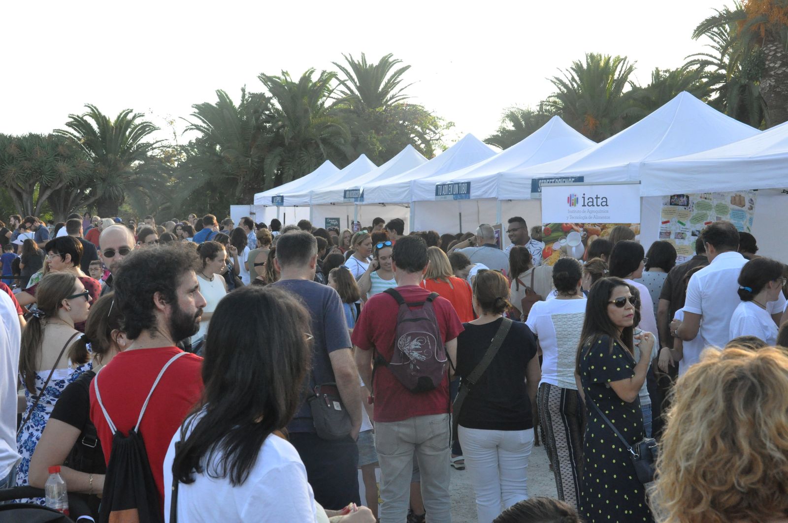 Nit Mediterrània de les Investigadores de 2019, celebrada als Jardins de Vivers.