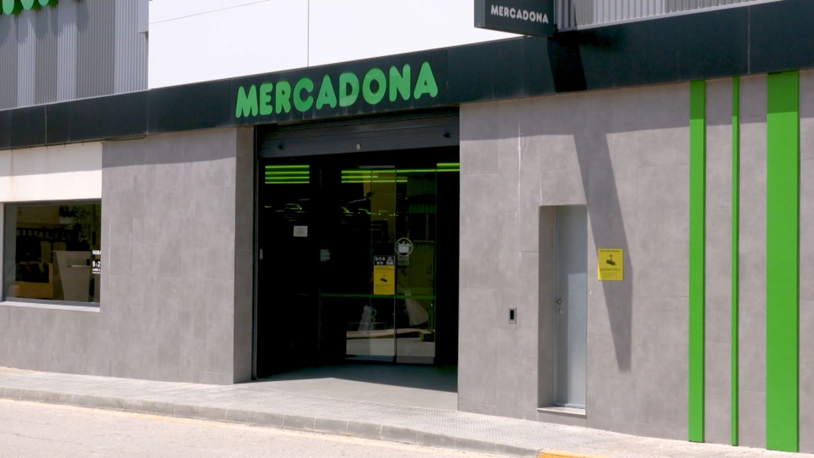 Façana d'un supermercat de Mercadona