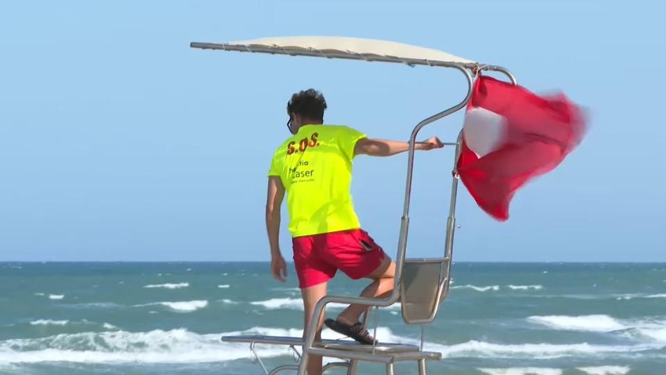 Tanca al bany la platja de Motilla de Sueca per contaminació residual