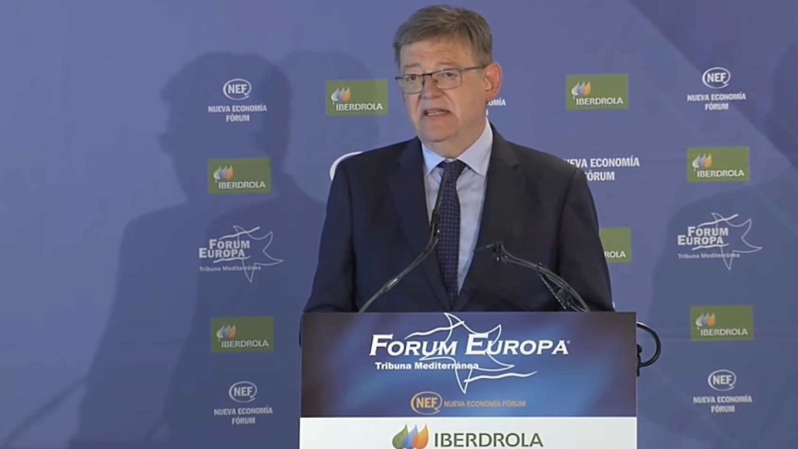 El president de la Generalitat i candidat a la reelecció pel PSPV, Ximo Puig, durant la seua intervenció en el Foro Europa