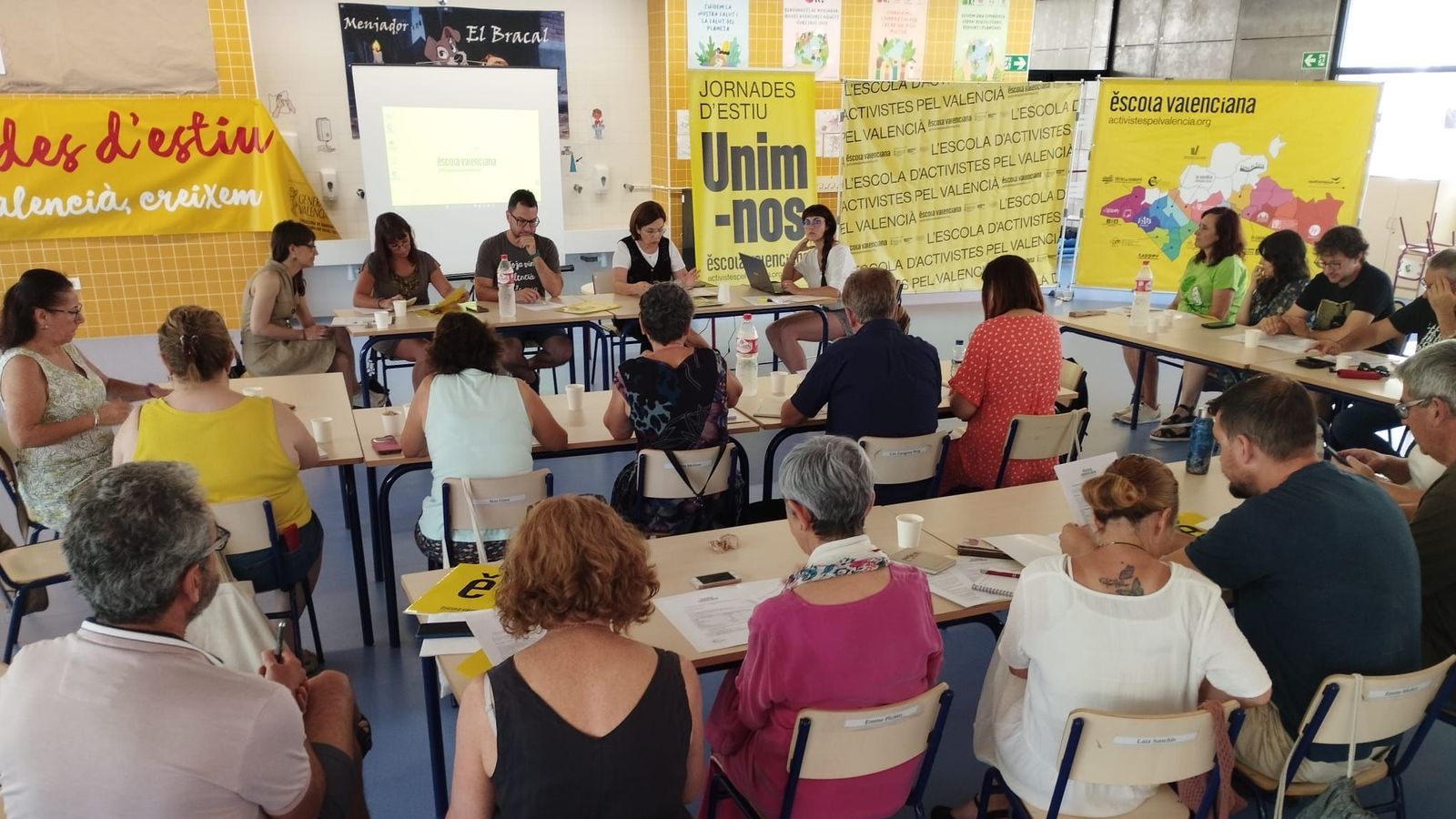 Assemblea anual d'entitats en les Jornades d’Estiu que s'han celebrat a Muro d'Alcoi