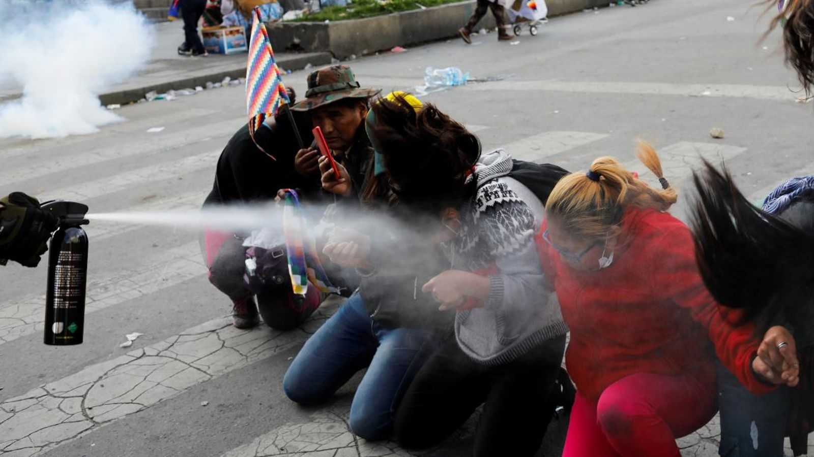 Enfrontaments entre grups favorables a l'expresident Morales i les forces de seguretat, a La Paz