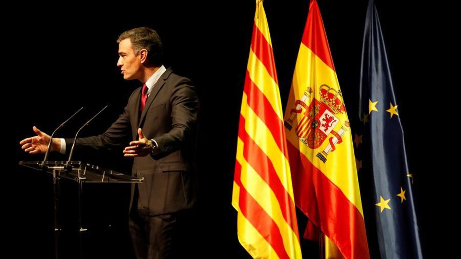 El president del govern espanyol, Pedro Sánchez, pronuncia en el Teatre del Liceu de Barcelona la conferencia "Retrobament: un projecte de futur per a tota Espanya"