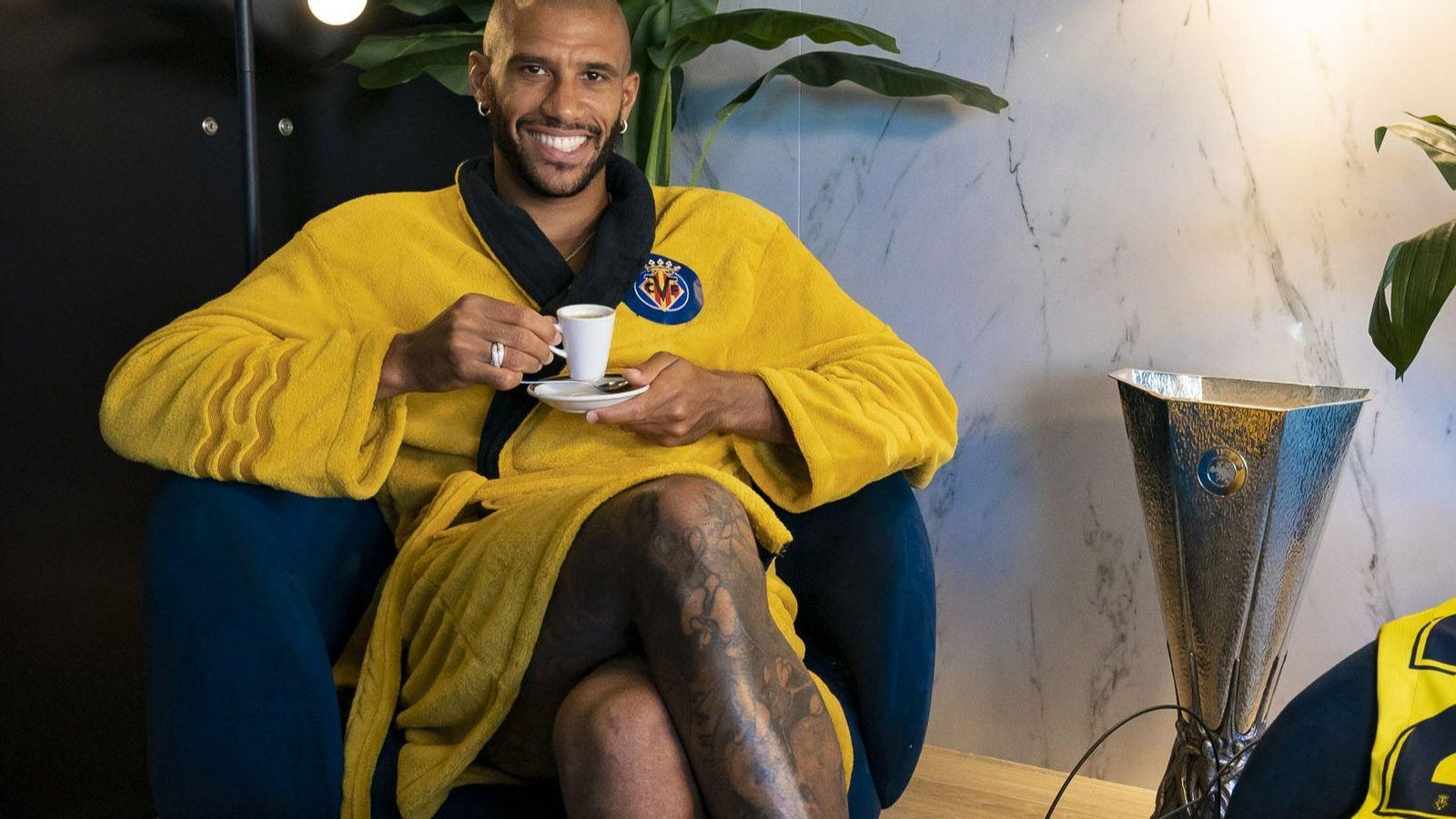 Capoue renova amb el Vila-real fins al 2024 Capoue renova amb el Vila-real fins 2024