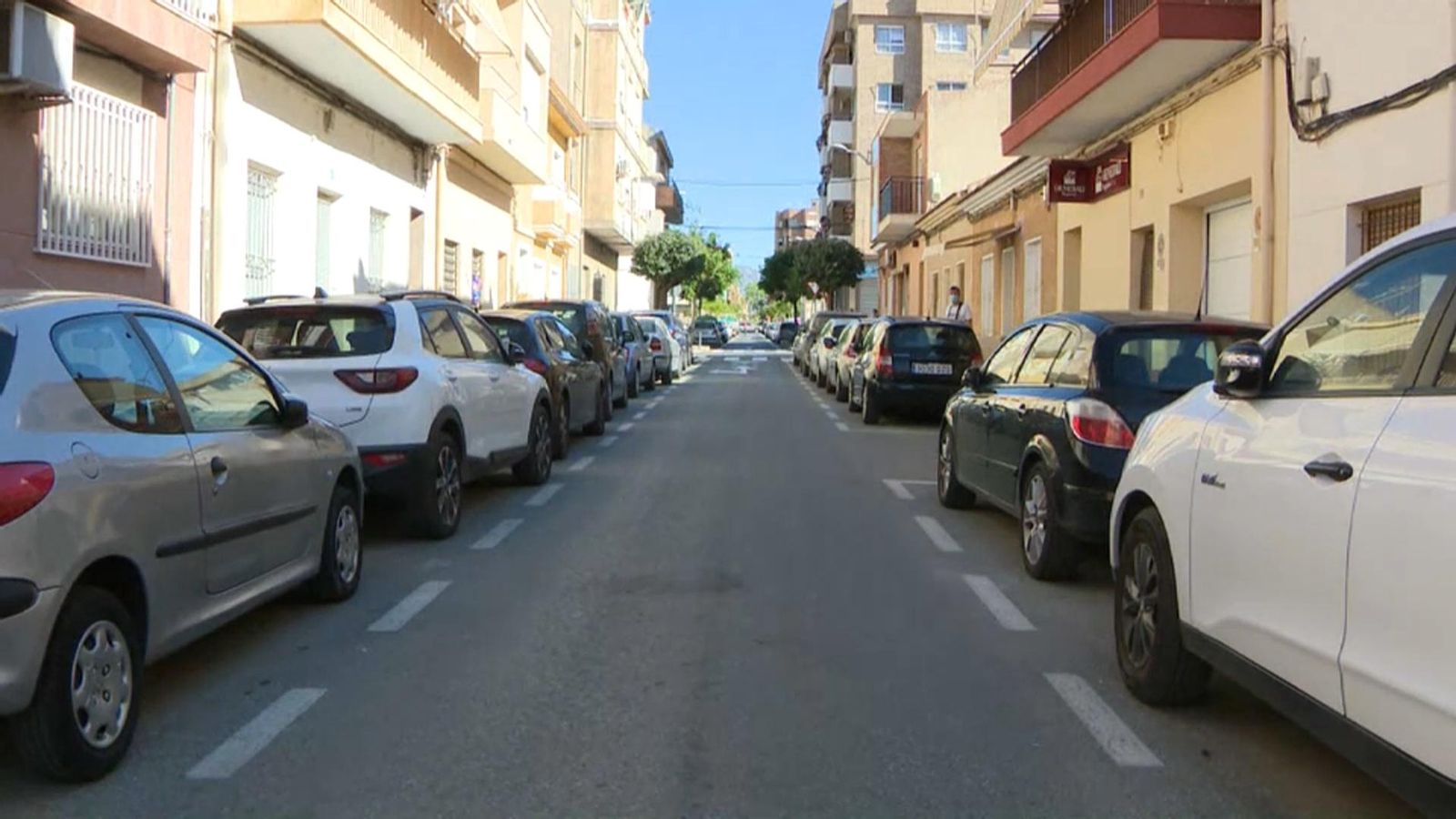 Carrer de l'habitatge on han tingut lloc els fets