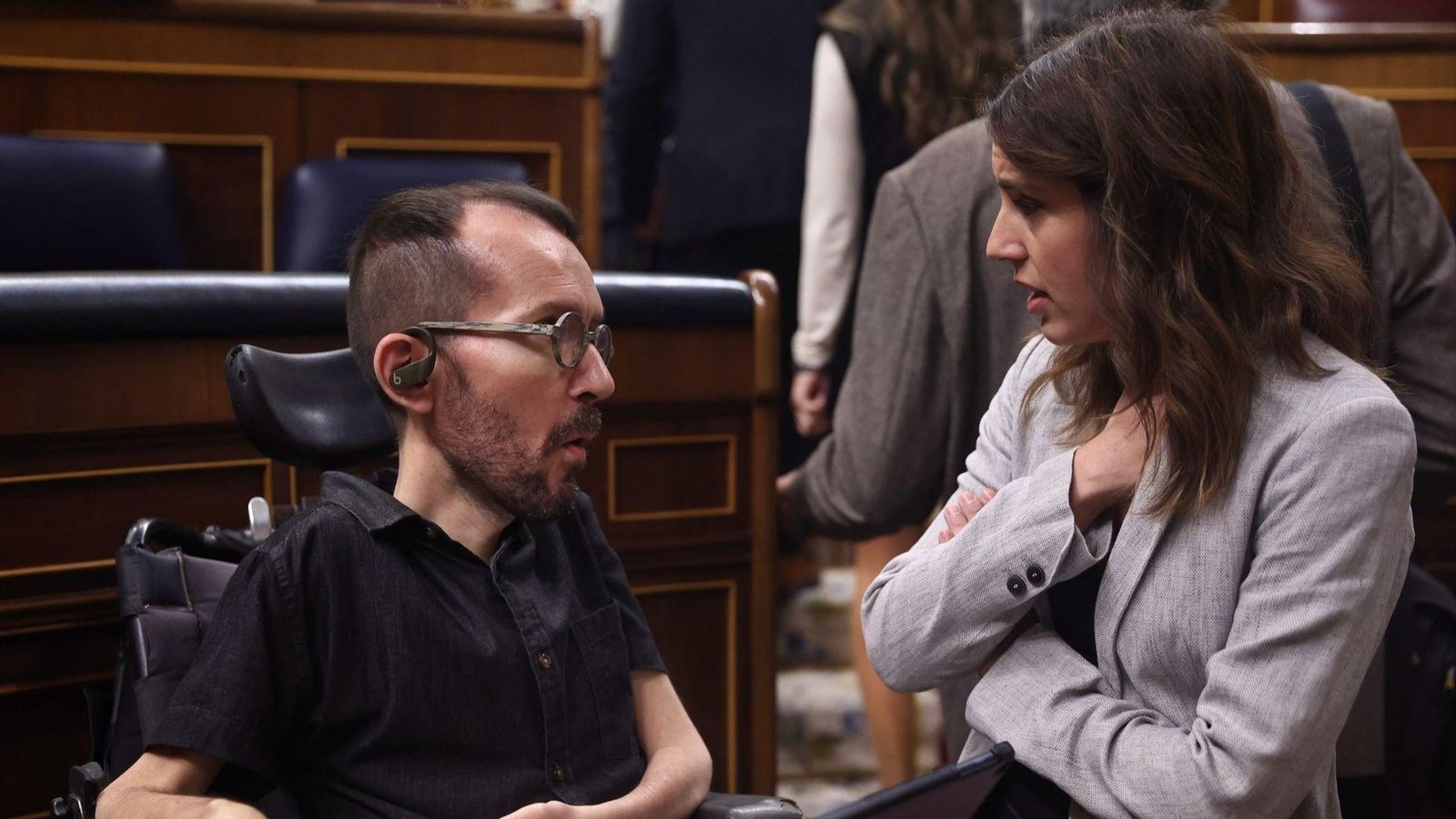Pablo Echenique i Irene Montero conversen al Congrés el mes de setembre passat Echenique se'n va