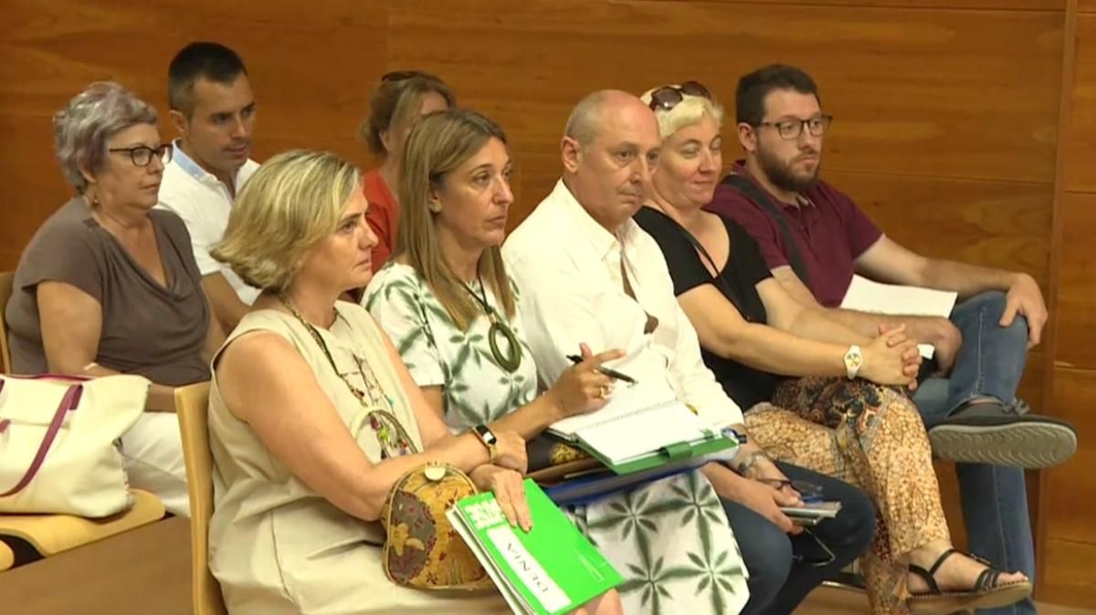 En el juí, aquest dilluns a Benidorm, han demanat els prop de 3 milions d'euros que es deuen a un miler de treballadors En el juí, aquest dilluns a Benidorm, han demanat els prop de 3 milions d'euros que es deuen a un miler de treballadors
