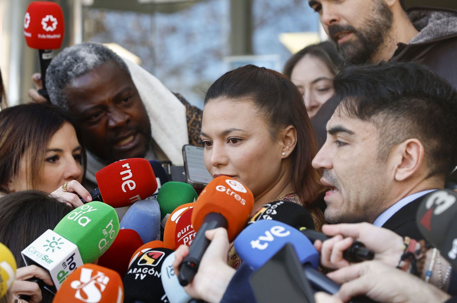 L'actriu Elisa Mouilaá a l'arribada als jutjats