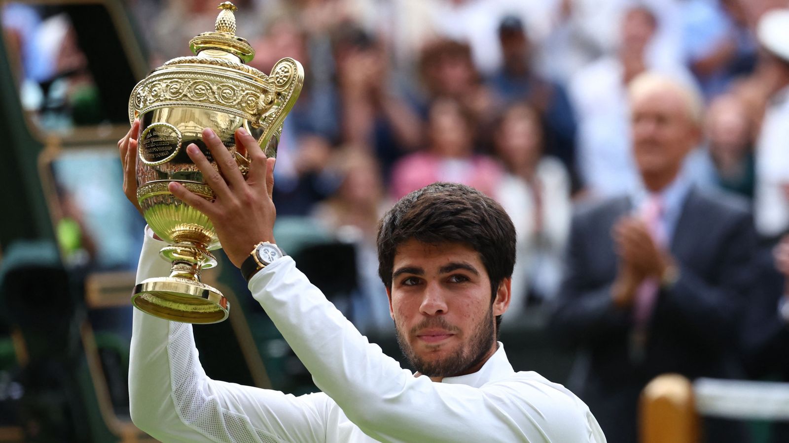 Alcaraz, amb el trofeu de campió