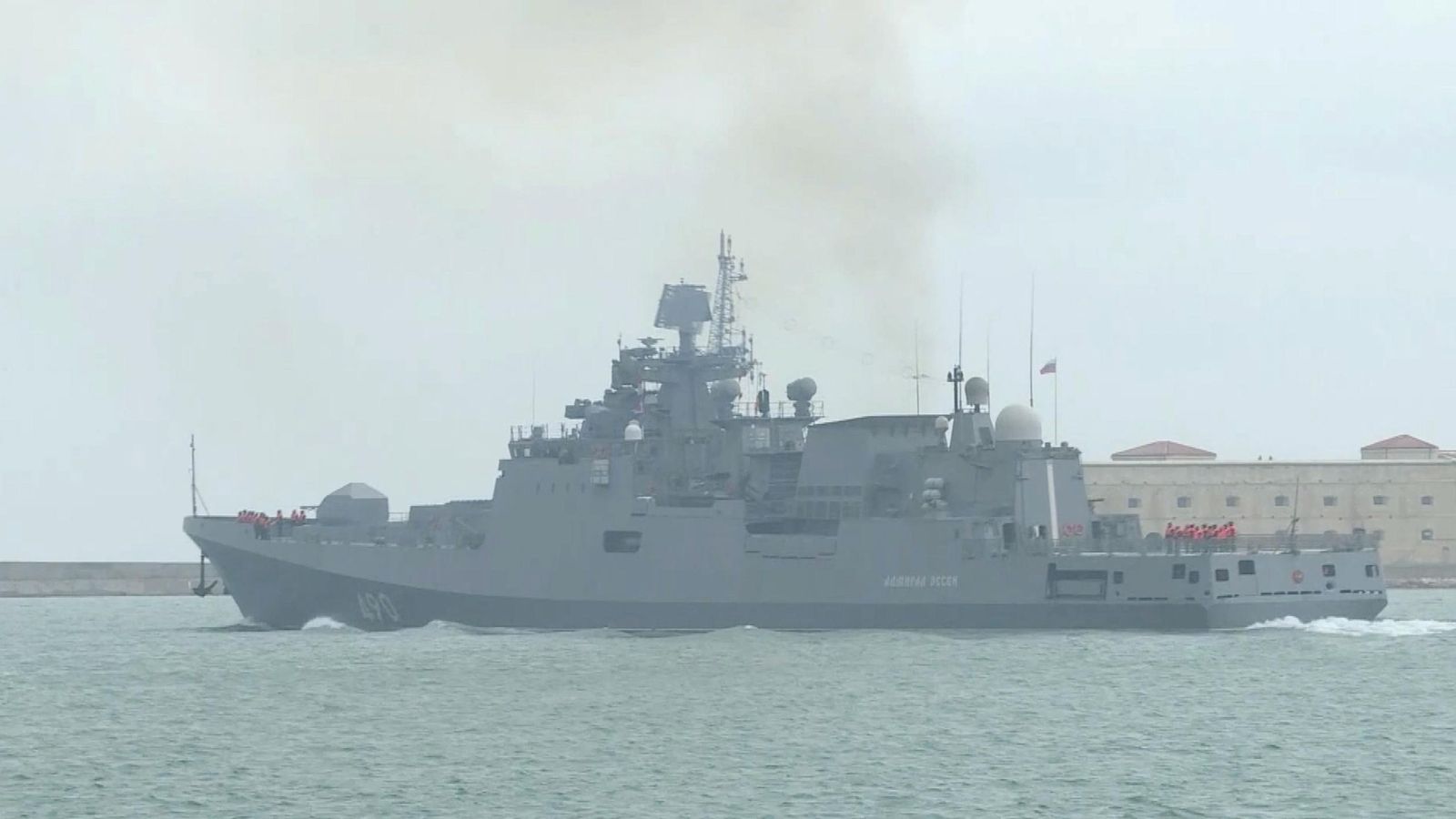 Un vaixell de guerra rus a la península de Crimea Un vaixell de guerra rus a la península de Crimea