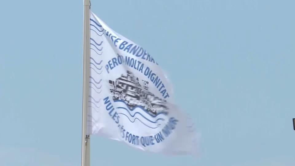 “Sense bandera blava, però amb molta dignitat. Nules, més fort que un mur” BANDERA NULES