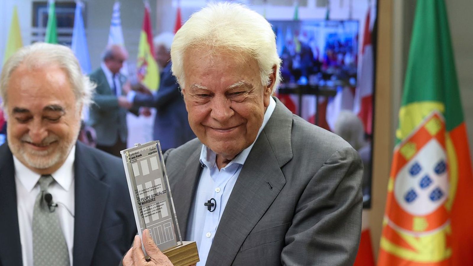 L'expresident del govern espanyol durant la recepció del premi Ana Frank