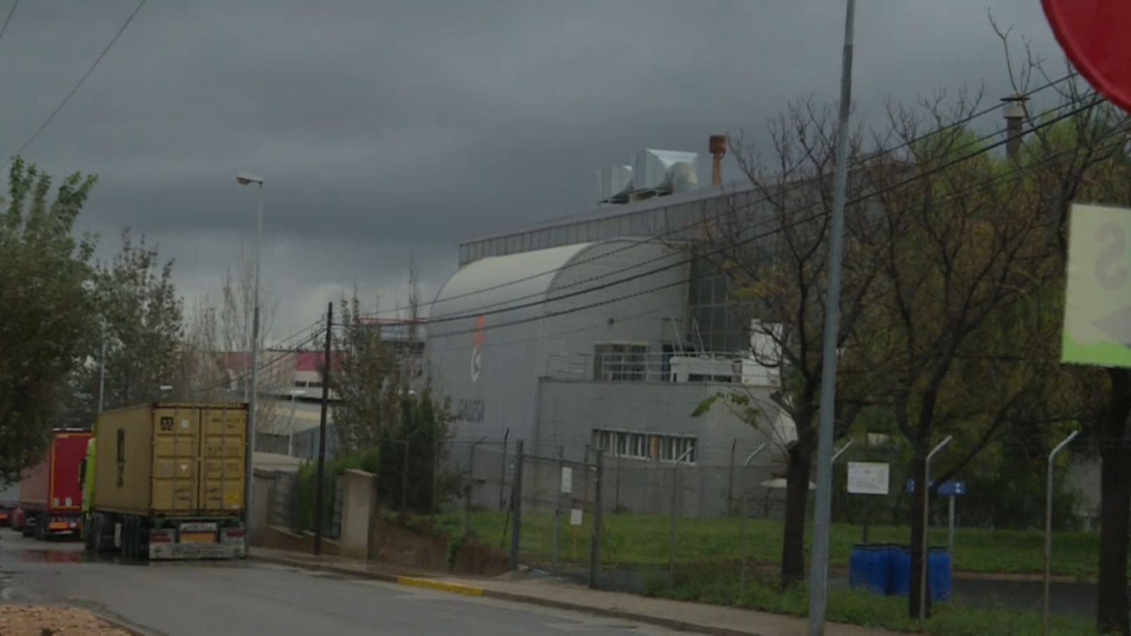 Torna la normalitat al polígon industrial Castilla de Xest després que el risc químic s\'haja reduït