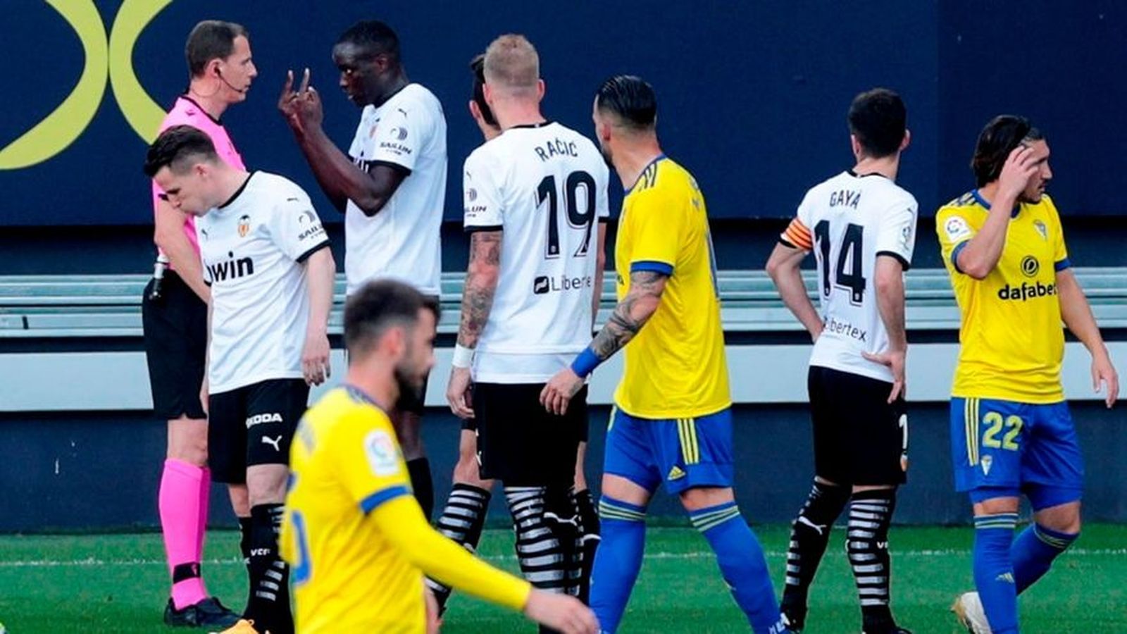 Imatge del partit entre el Cadis i el València