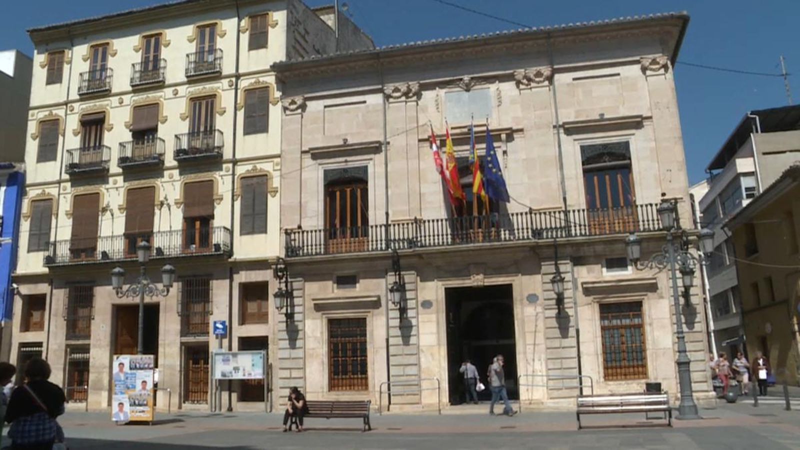 El PSPV i Compromís expulsaran els regidors que pacten una alcaldia amb la dreta