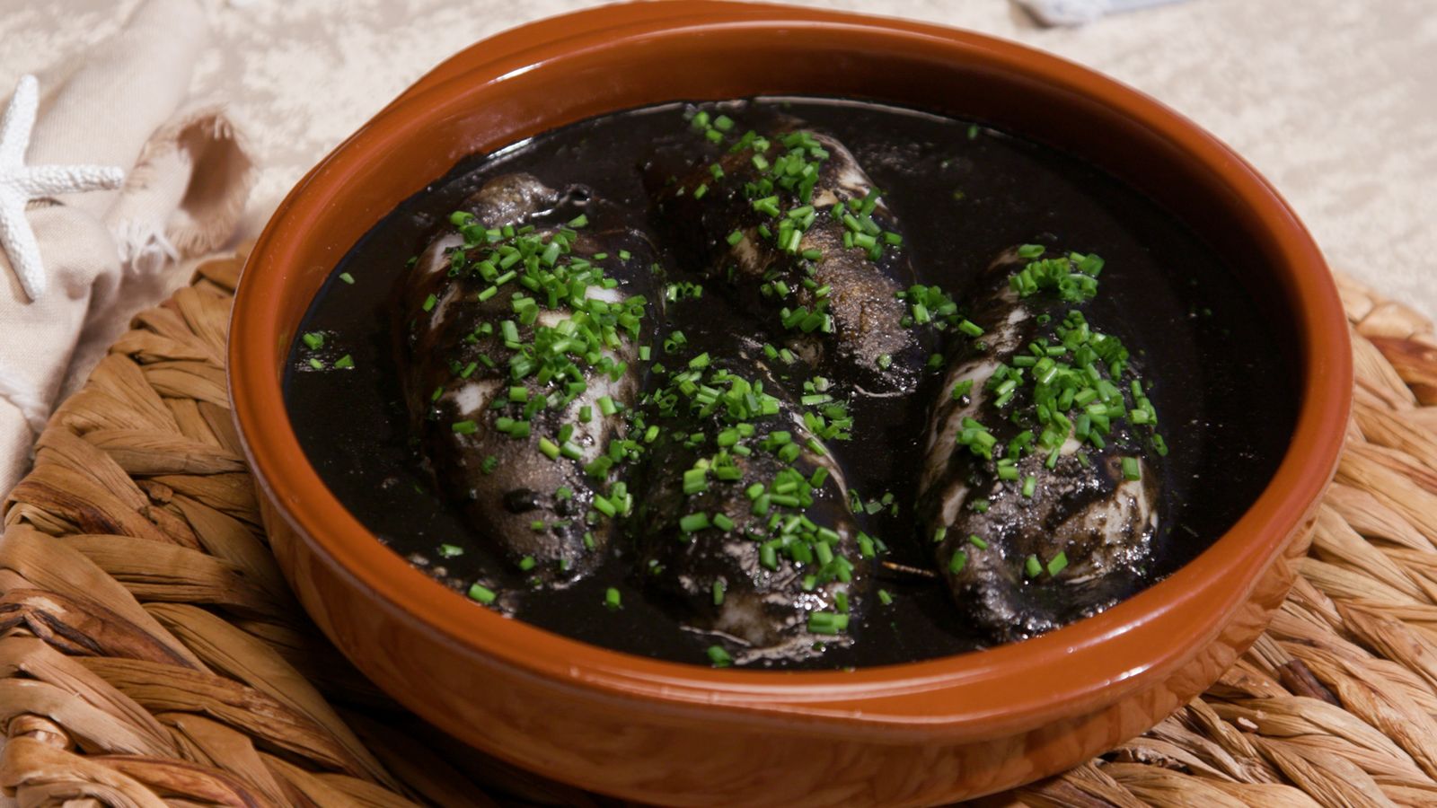09_CALAMARS FARCITS DE SALSA AMB TINTA_RECEPTA