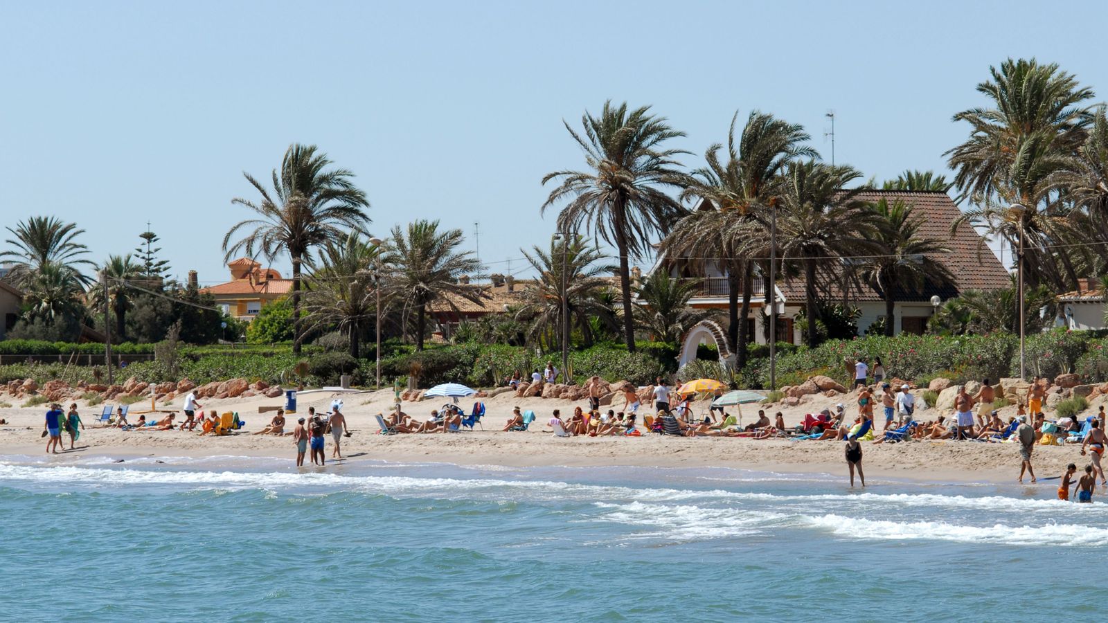 La platja de Puig-Val del Puig, en una imatge d'arxiu, ja torna a permetre el bany