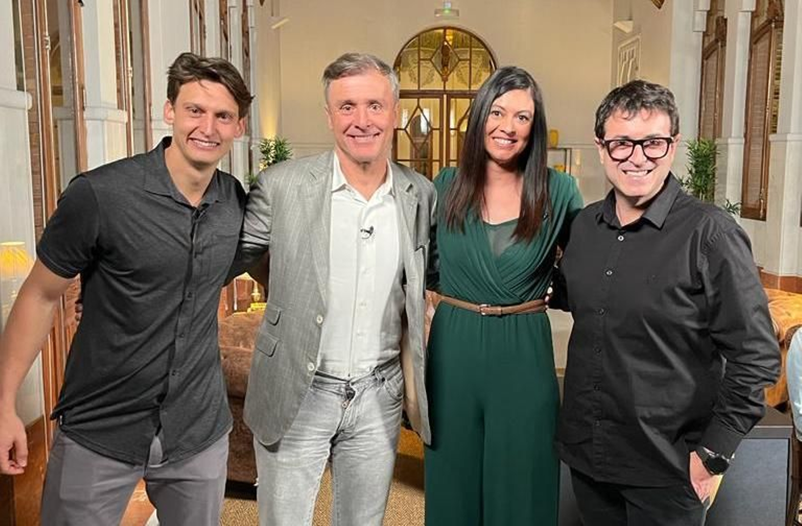 Sacha Kruithof, Amedeo Carboni i Concha Montaner junt el xef Ricard Camarena