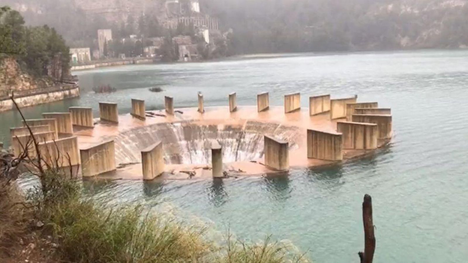 Imatge d'arxiu de l'embassament de Benaixever