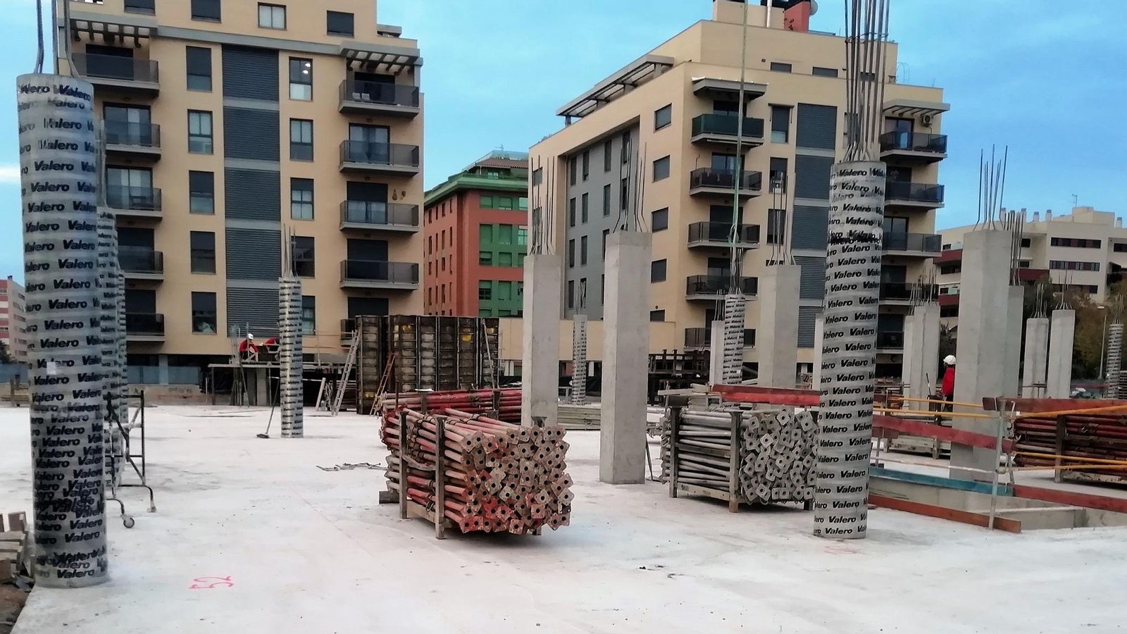 Promoció d'habitatges en construcció a