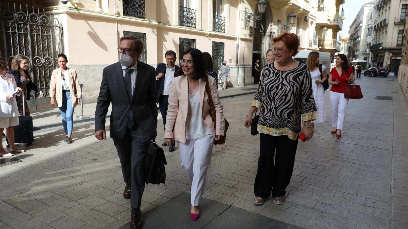 La ministra de Sanitat, Carolina Darias, el conseller de Sanitat, Miguel Mínguez, i la delegada del govern espanyol a la Comunitat Valenciana, Gloria Calero