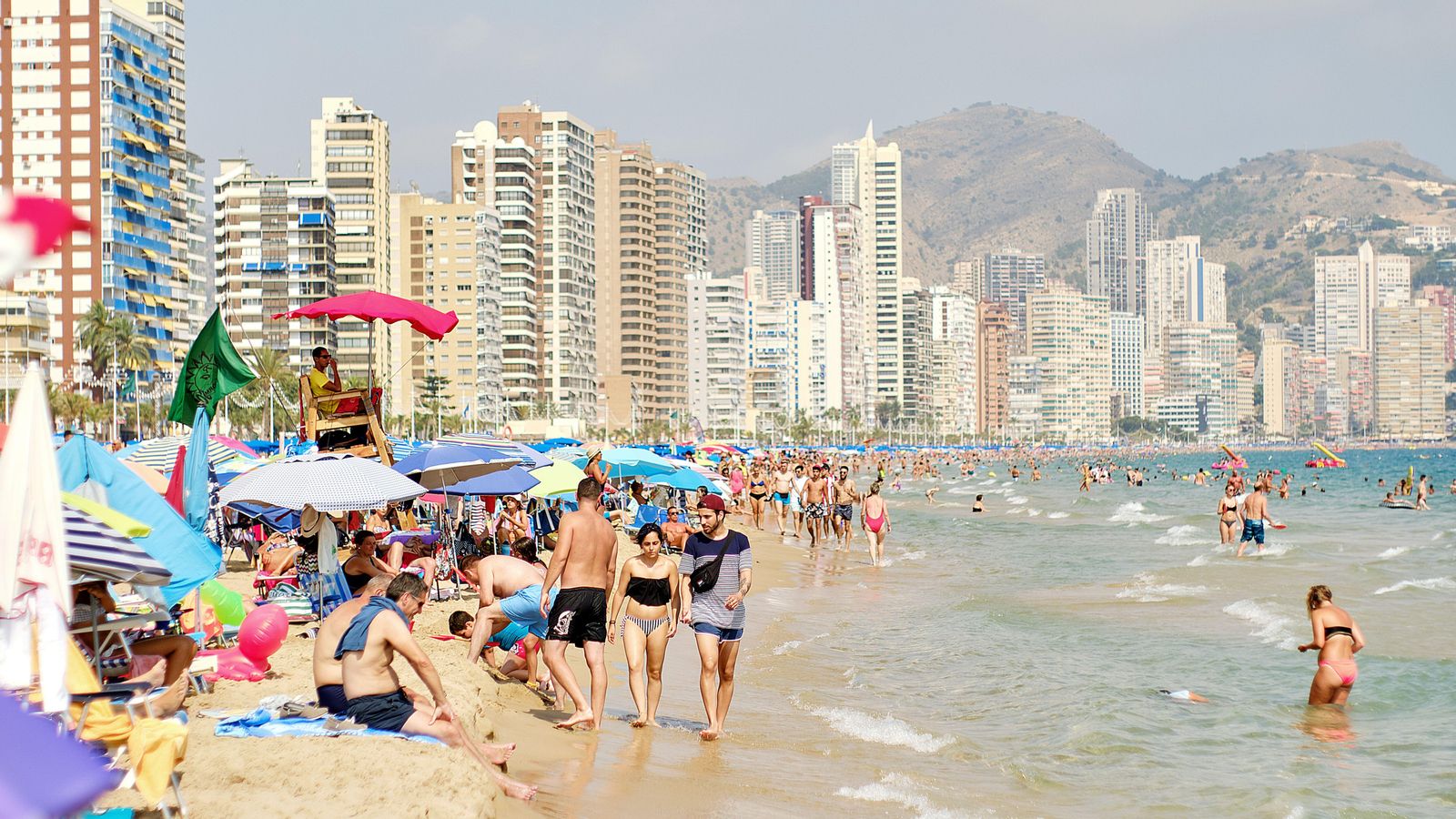 Benidorm i altres cinc destins valencians, entre els preferits dels espanyols aquest estiu