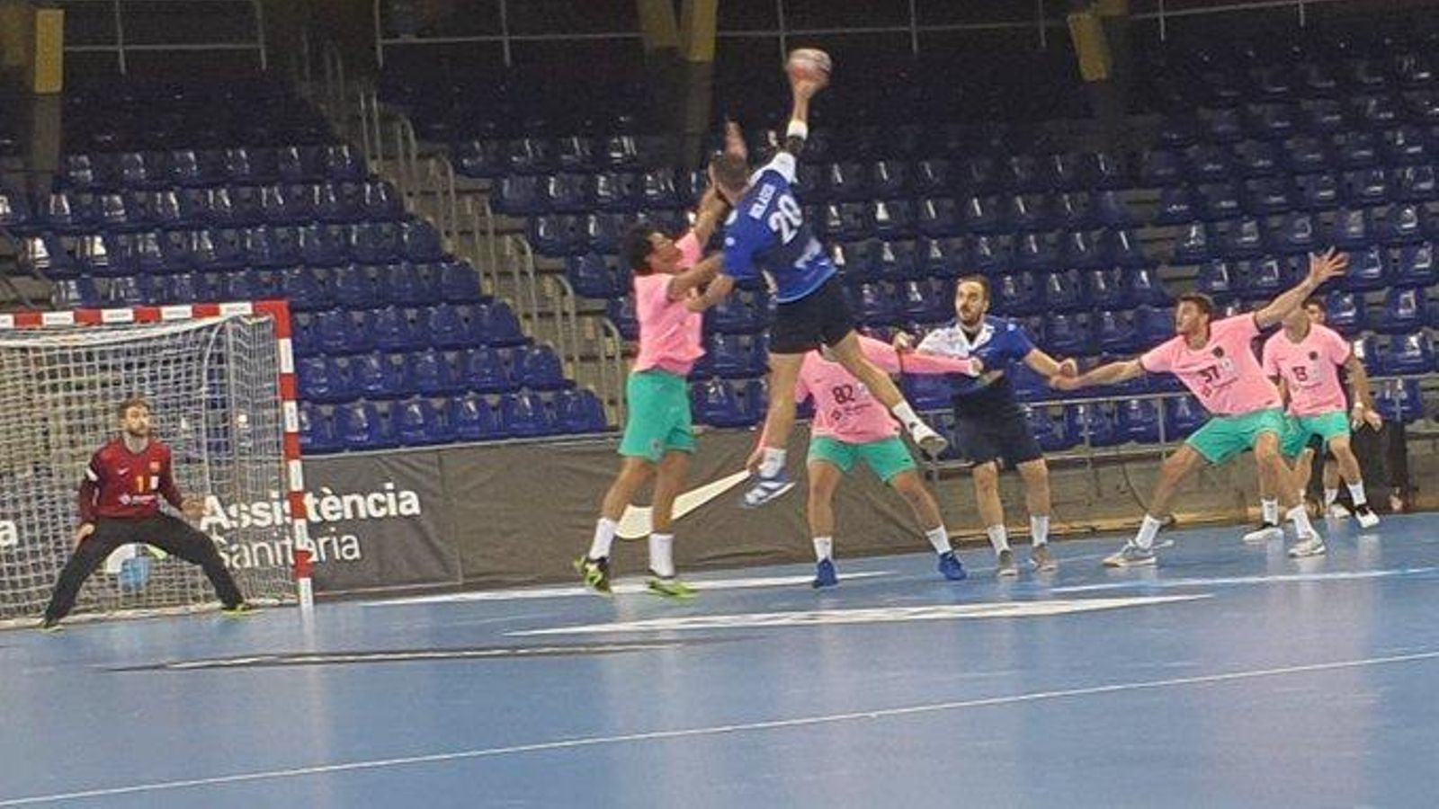 El Bidasoa Irun-Handbol Benidorm, ajornat per un positiu en l'equip basc