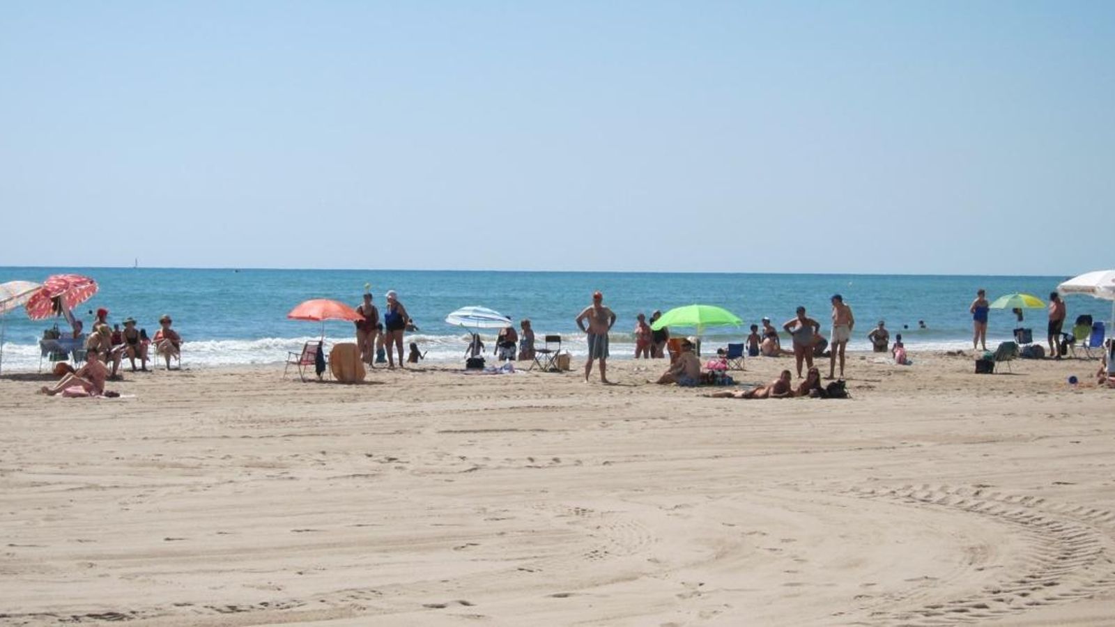 Tanquen al bany la platja de Pinedo de València per nivells alts d''E. coli' Tanquen al bany la platja de Pinedo de València per nivells alts d\'\'E. coli\'