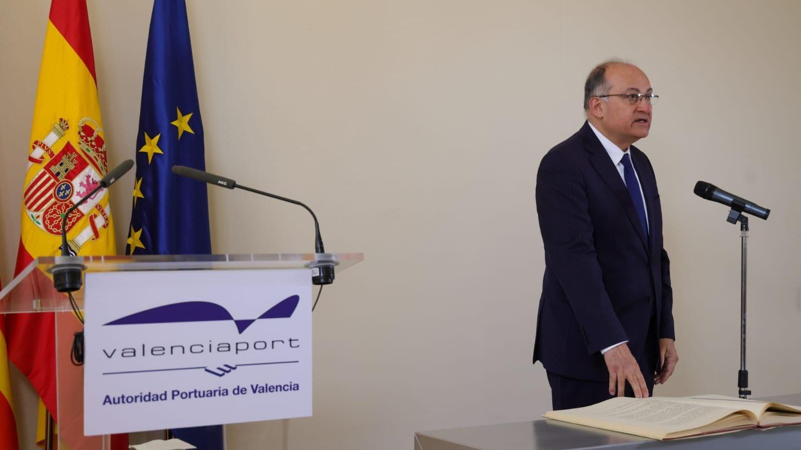 Presa de possessió de Joan Calabuig com a president de l'Autoritat Portuària de València Presa de possessió de Joan Calabuig com a president de l'Autoritat Portuària de València