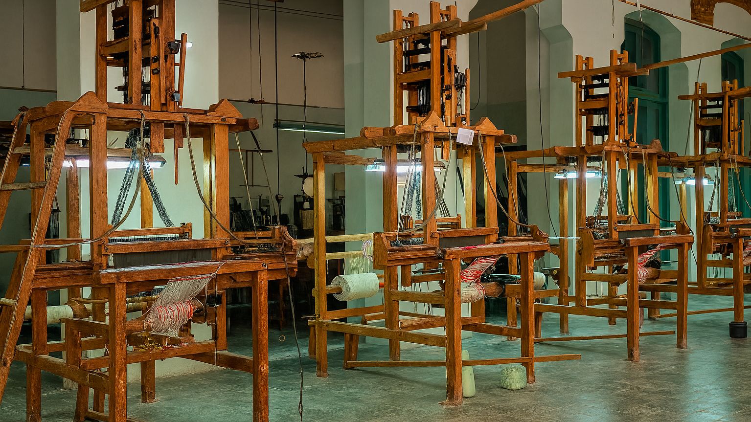 Alguns dels telers que conserva el Museu de Patrimoni Industrial d'Alcoi Alguns dels telers que conserva el Museu de Patrimoni Industrial d'Alcoi