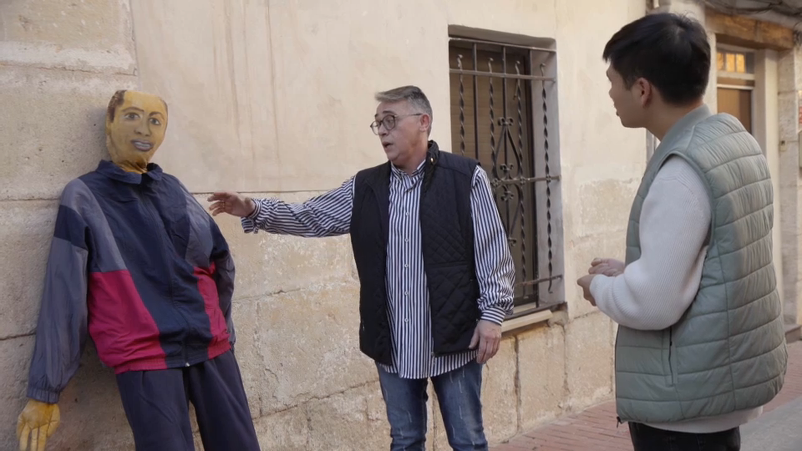 Un vei amb un nano explica Hu l'orige desconegut de la tradició