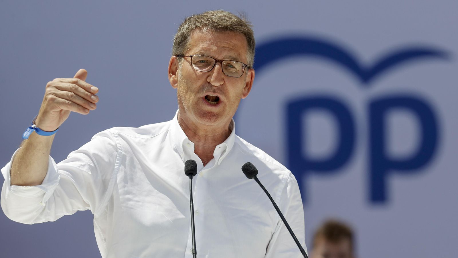 El PP liderat per Alberto Núñez Feijóo guanya sis punts respecte a l'anterior CIS