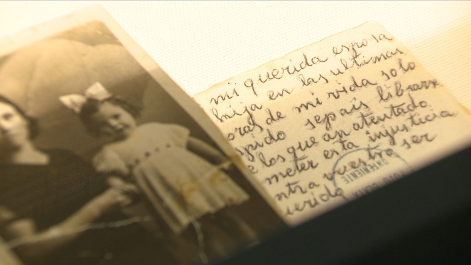 Objectes quotidians de les fosses de Paterna que ara s'exposen