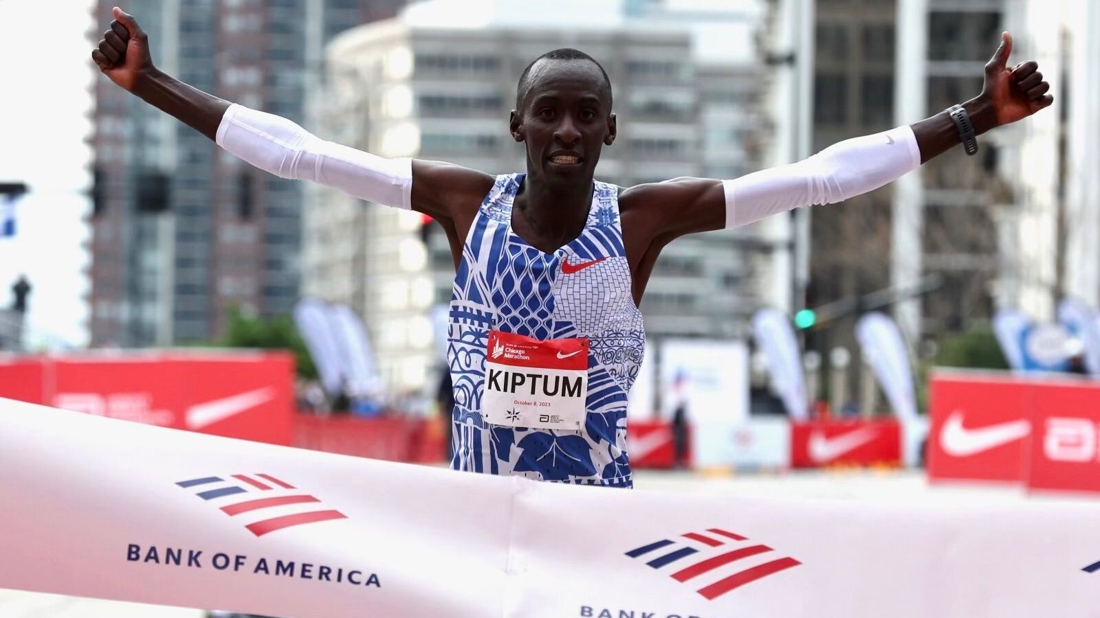 Kelvin Kiptum, en l'arribada a meta