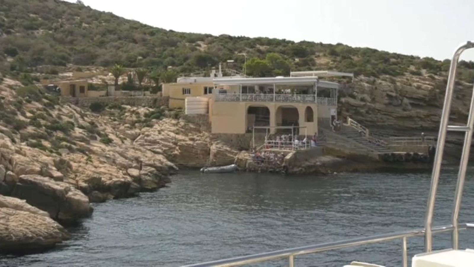 Europa investigarà les irregularitats en l’explotació d’un restaurant a l’Illa de Benidorm