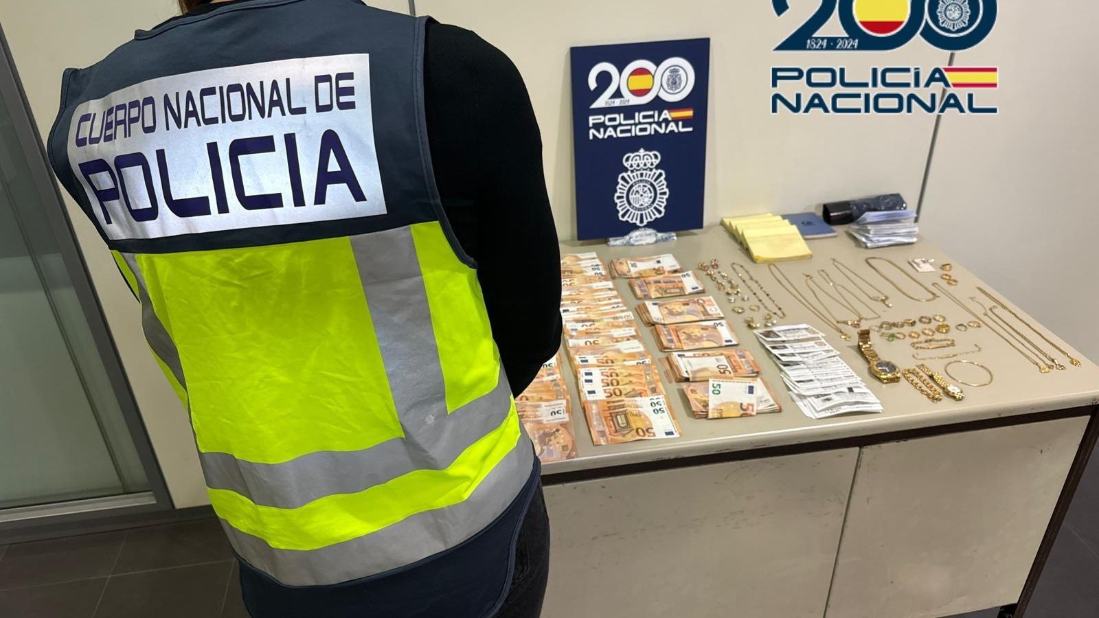 Diners confiscats en una operació contra uns estafadors a Torrevella esta setmana