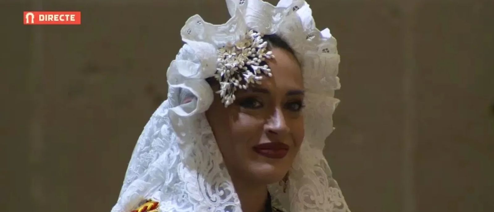 María Pastor, bellea del foc de les Fogueres 2026 d'Alacant ofrena a la Mare de Déu deu Remei