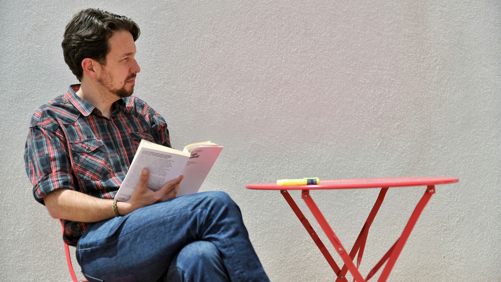 Pablo Iglesias canvia de look